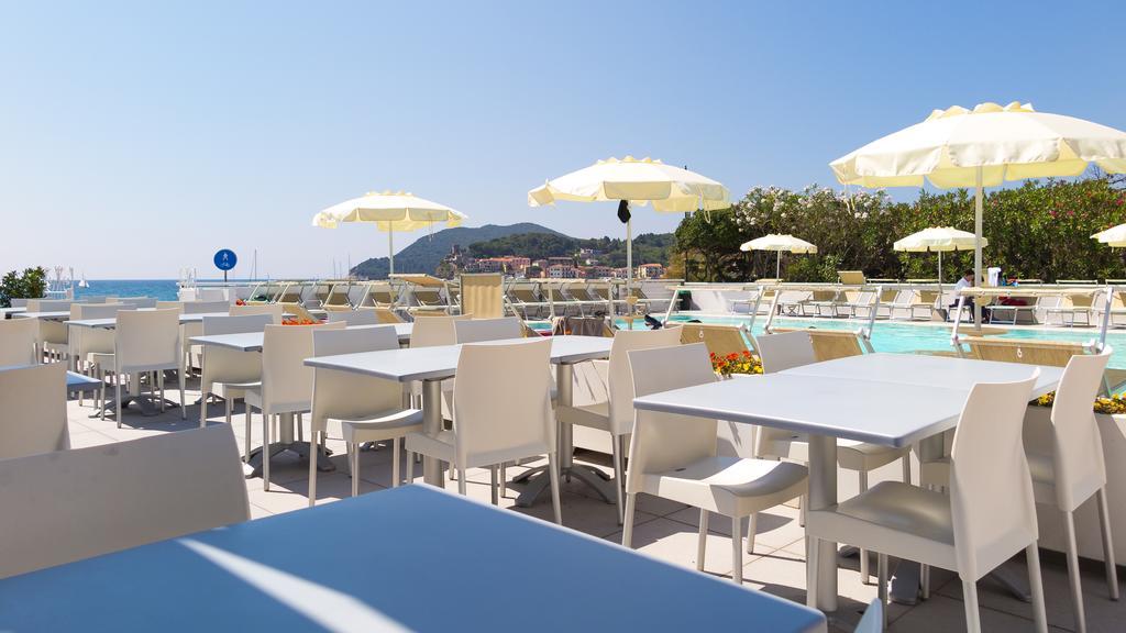Hotel Montecristo مارينا دي كامبو المظهر الخارجي الصورة