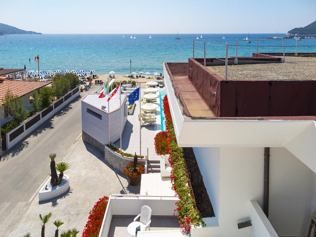 Hotel Montecristo مارينا دي كامبو المظهر الخارجي الصورة